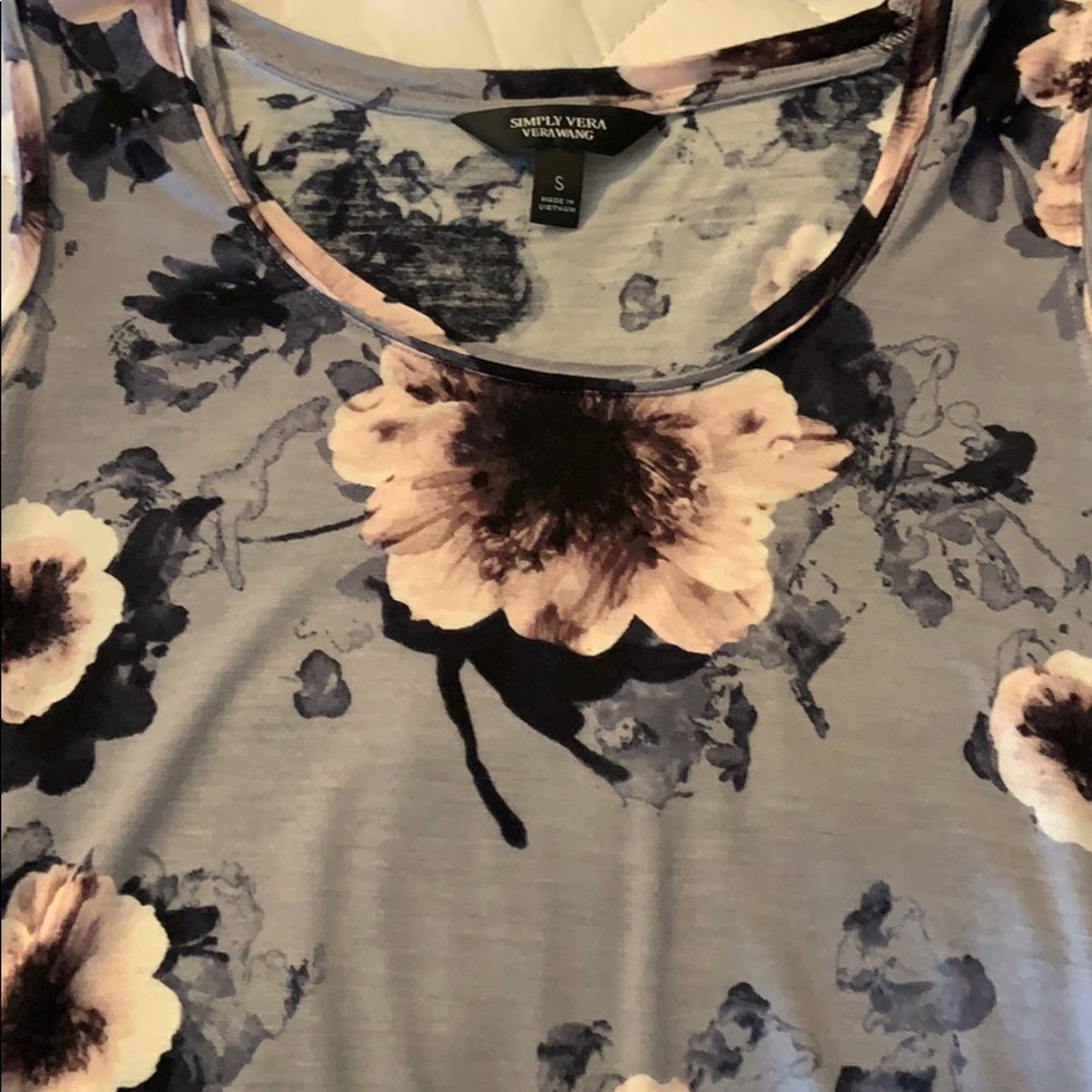 Simply Vera tank